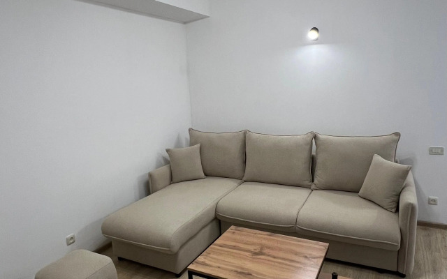 Dvukhkomnatnaya V Samom Tsentre Yerevana Flat