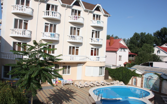 Dzhenifer Guest House