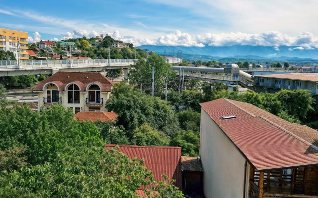 Guest house Afalina Plyus Allama Group