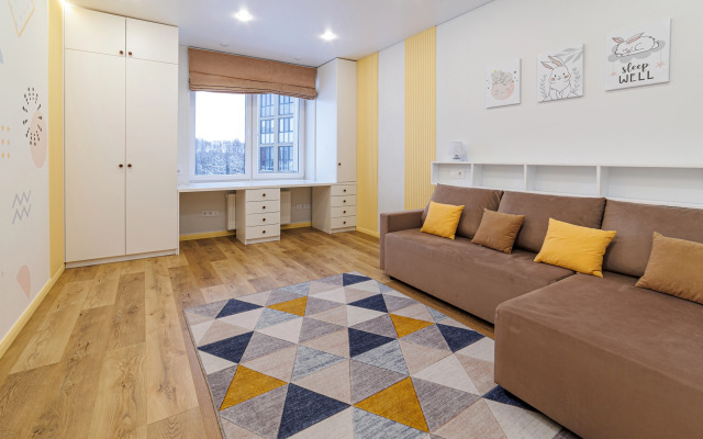 Апартаменты трехкомнатные с Дизайнерским ремонтом Олимпия Запад