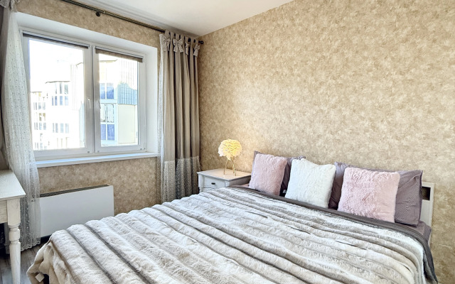 Апартаменты Шикарные трёхкомнатные в центре города вблизи Мамаева Кургана