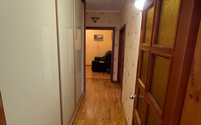 Shikarnaya U Kremlya Flat
