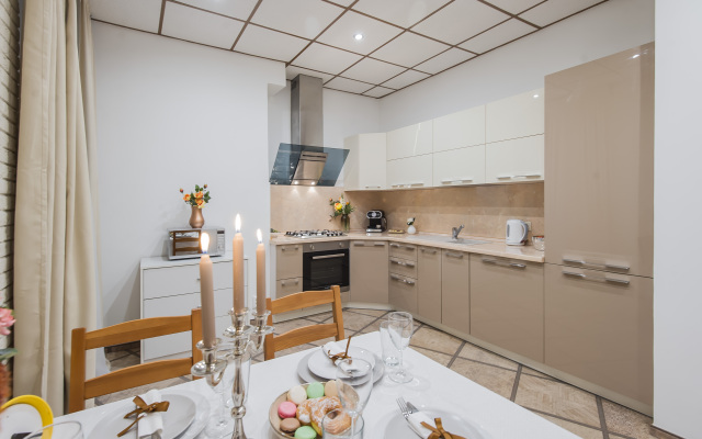 Квартира GM Apartments Пятикомнатная у Кремля и Красной Площади