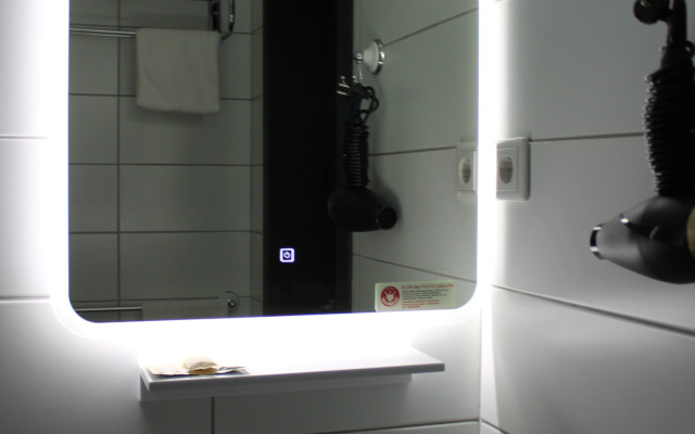 Отель Red Fox на Взлётной 2е