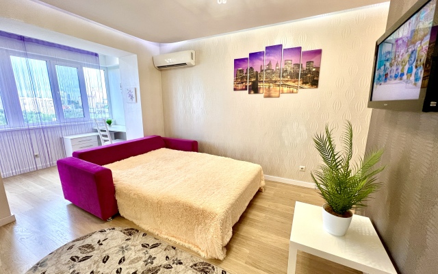Studiya na 13-m Etazhe v ZHK Sovremennik Apartments