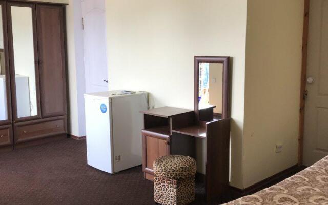 Mini-Otel Nomera v Sudake