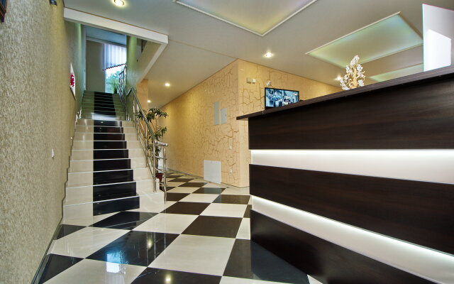 Rich House Hotel