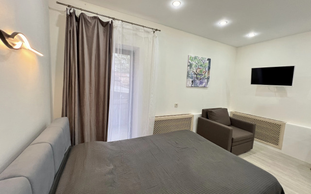 Uyutnaya Studiya v Samom Tsentre Flat
