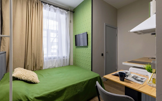 Апартаменты-студии около метро Лесная