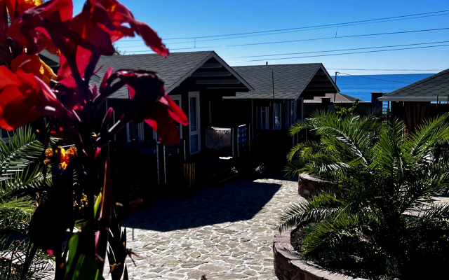 Flora Hotel