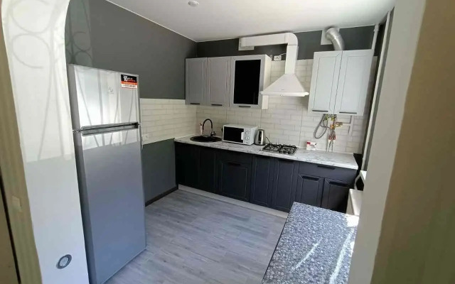 Квартира Уютная двухкомнатная Сутки Калуга рядом со сквером по адресу Ф.Энгельса 66