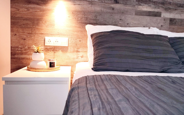 Квартира ГП 2/95 Дизайнерская и бассейн на территории комплекса