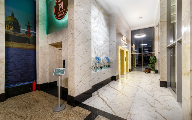 Men'K Kings Hotel