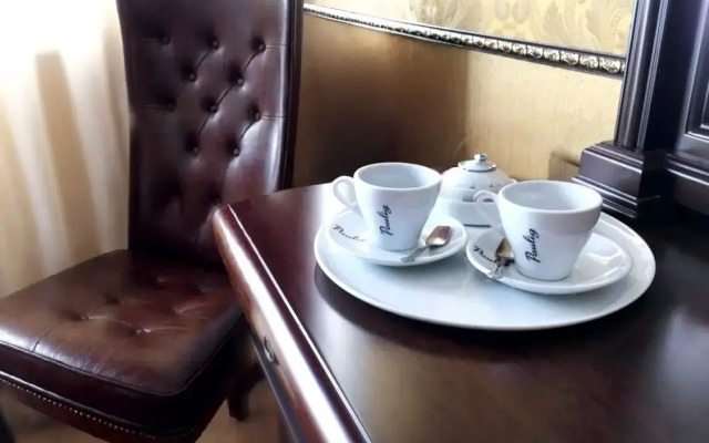 Living Quarters Elizaveta Na Ul.Ostrovskogo 25