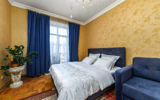 Апартаменты трехкомнатные Ladgorna на Независимости 13