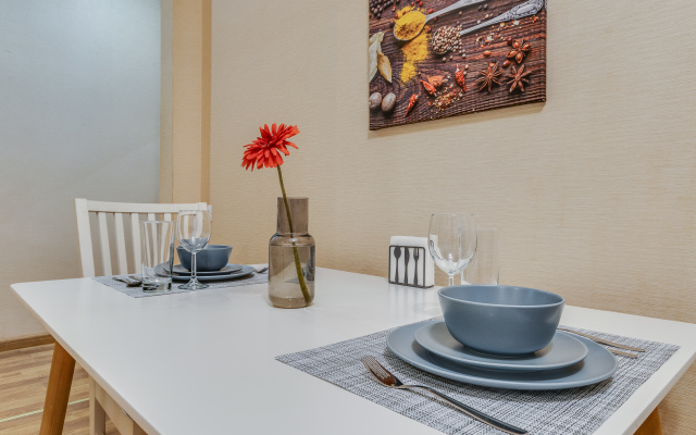 Prostornaya U Naberezhnoy Nevy Flat