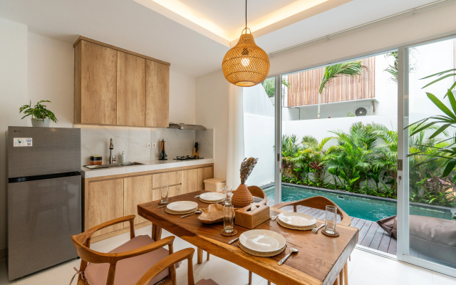 Вилла Brand New Sunrise Bliss Townhouse Poolside Stay
