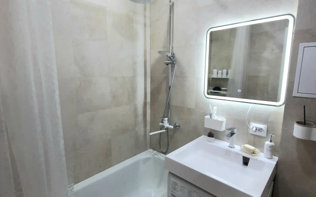 Dvukhkomnatnaya u metro Flat