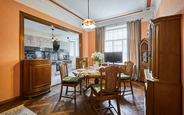 Квартира Просторные апартаменты в центре города