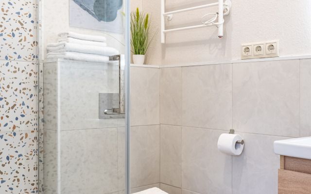 Квартира Яркая студия рядом с Невским Проспектом