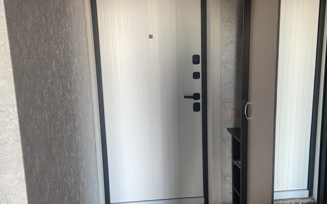 1-K Kvartira S Vidom Na Rybnuyu Derevnyu Flat