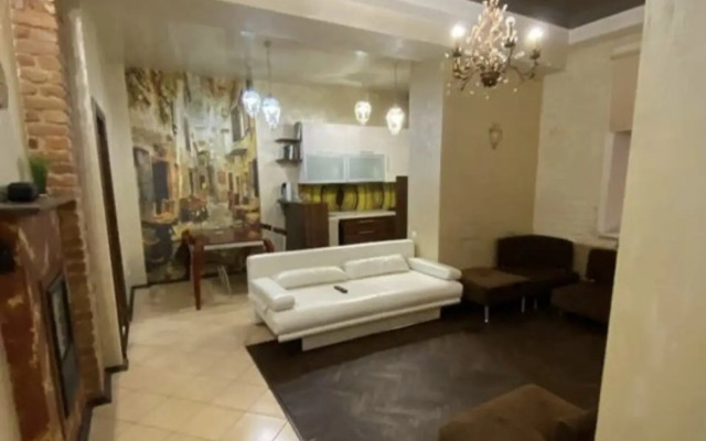 Supertsentr, Vokzal, Vorota Minska, 2kh-Komnatnye Apartments