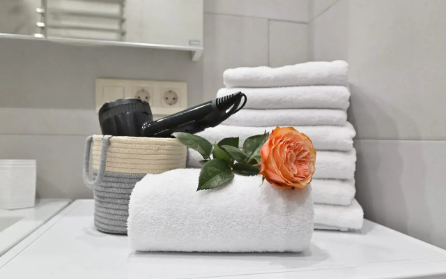 Baltiyskiy briz: tri komnaty u morya Flat