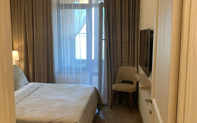 Royal Suite Apartments