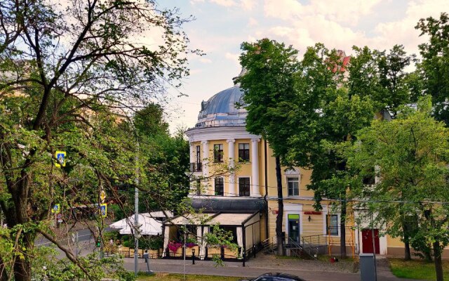 Апартаменты на улице Маршала Бирюзова 18