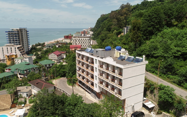 Tamari Hotel