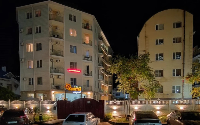 Kapitan Morej Hotel