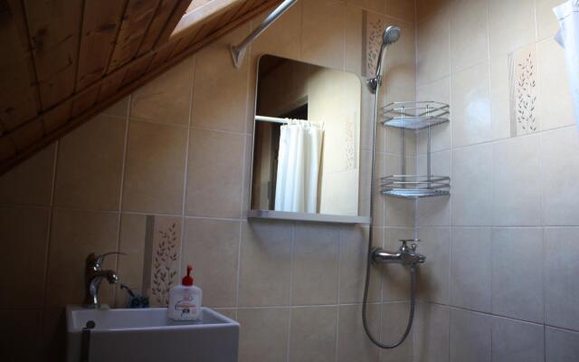 Pod Klych na Kompanyu do 14 chelovek Guest House