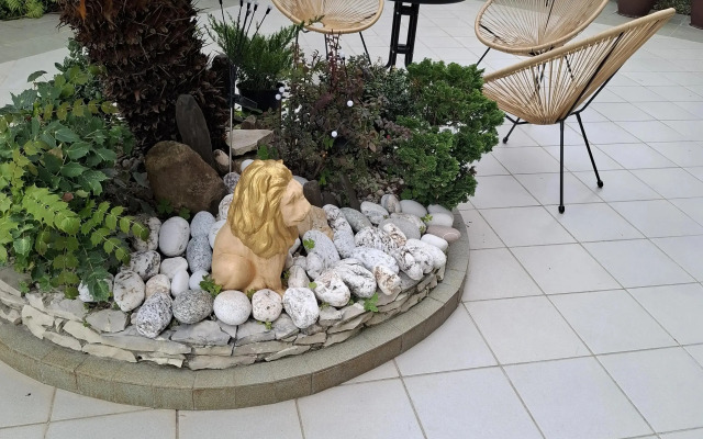 Veronika Guest house