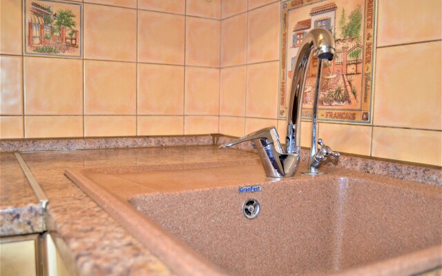 Podmoskovny Krov V Tsentre Zheleznodorozhnogo Na Avtozavodskoy 4k3 Apartments