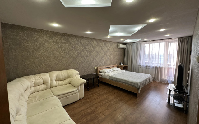 V Tsentre S Shikarnym Vidom Na Naberezhnuyu Bryugge Flat