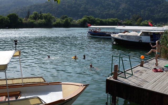 Dervi̇şhan Pension