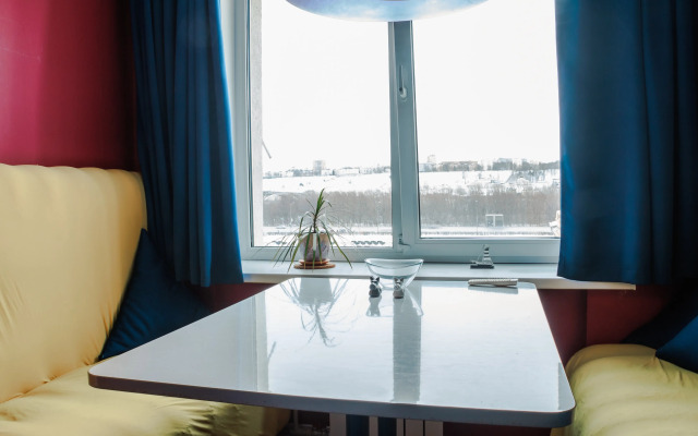 S Vidom Na Nizhegorodskuyu Yarmarku Flat