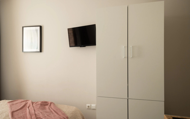 Апартаменты VeraLand на Заслонова Студия в тихом центре N3