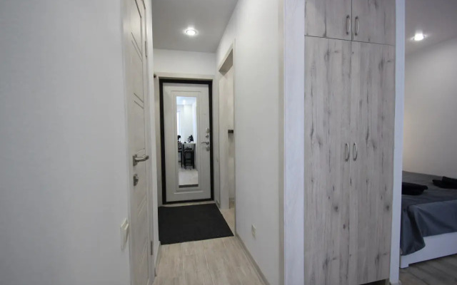 Na Ulitse 50 Let Oktyabrya 13 Flat
