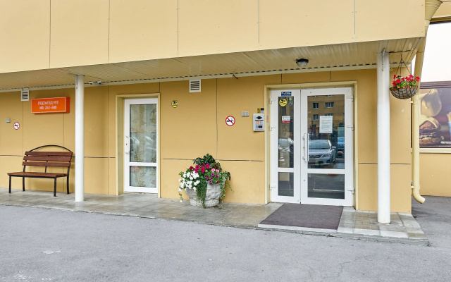 Kvartira Evrodvuska na 17 etaze v ZK Solnecnyj gorod na 5 celovek po adresu Nikolaa Ostrovskogo 93B
