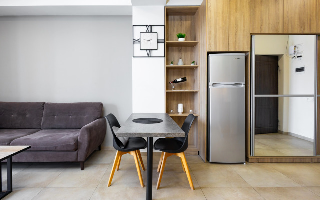 S Sovremennym Dizaynom Na Ulitse Kokhbatsi, Ko1617 Flat