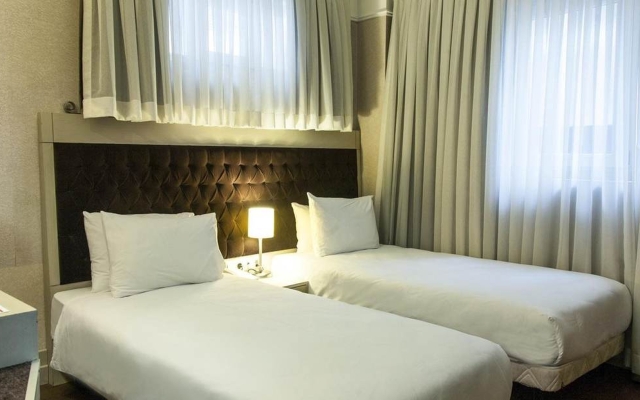 Faros Hotel Old City