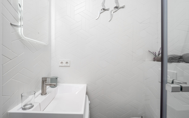 Dizaynerskaya S Vidom Na More I Dendrariy Flat