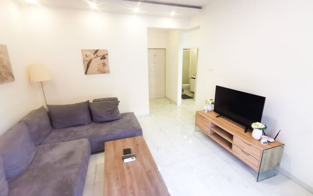 The White Pearl Apartments