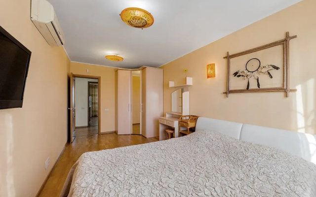 Apartments S Balkonom I Vidom Na Gorod Innkhoum Na Vorovskogo 36 B - Apartment in تشيليابنسك - Photo 4