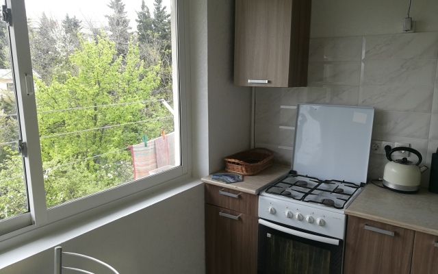 2-H Komnatnyie Apartamentyi Po Partizanskoi Apartments