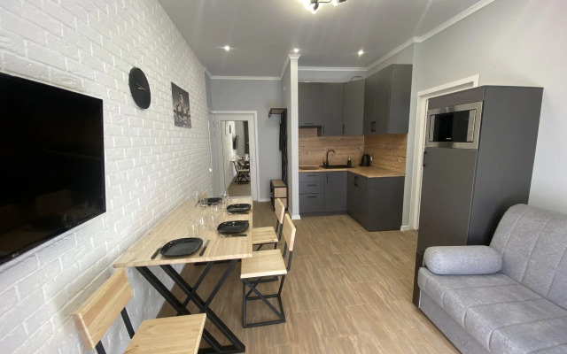 235 V Tsentre Na Pervoy Linii Flat