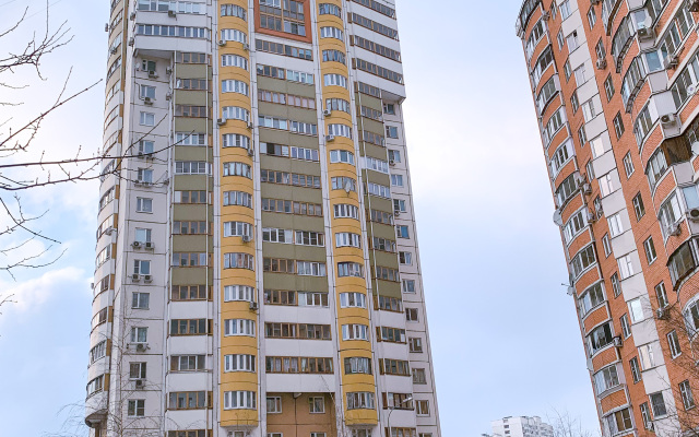 Апартаменты Просторная квартира Новомарьинская