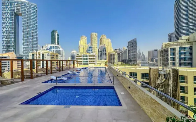 Prekrasnyye v Dubay Marina Apartment