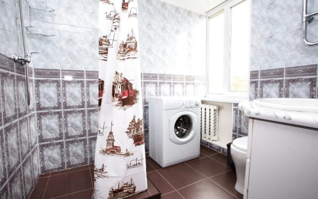 Апартаменты В частном доме Титова 28/2